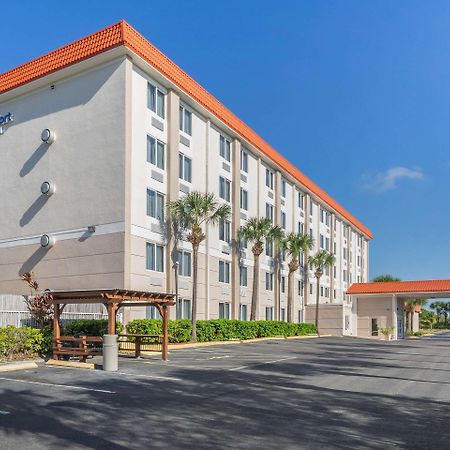 Comfort Inn St Petersburg North Экстерьер фото