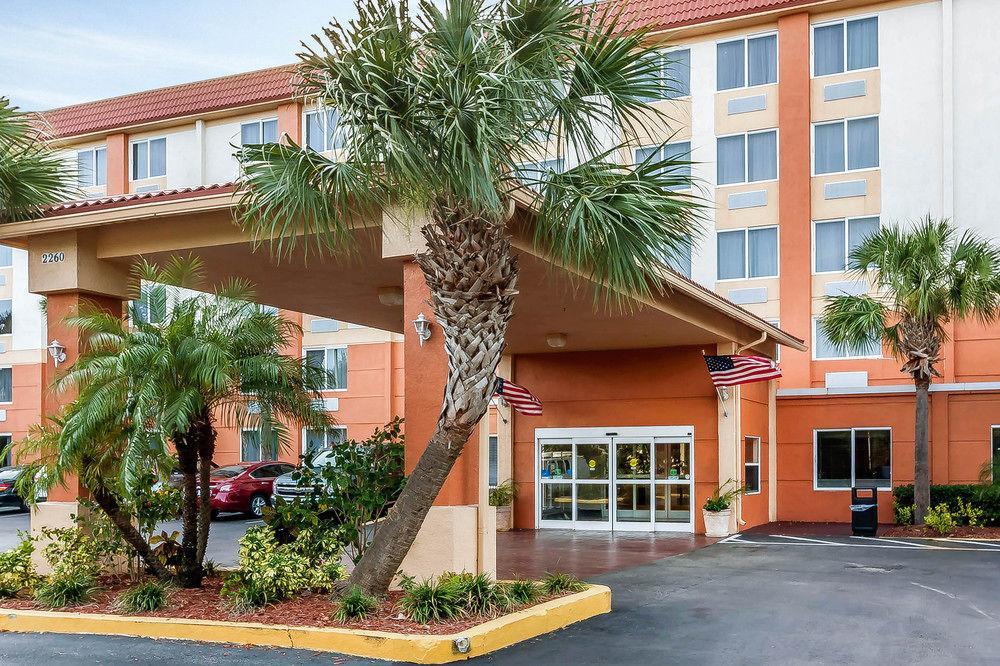 Comfort Inn St Petersburg North Экстерьер фото