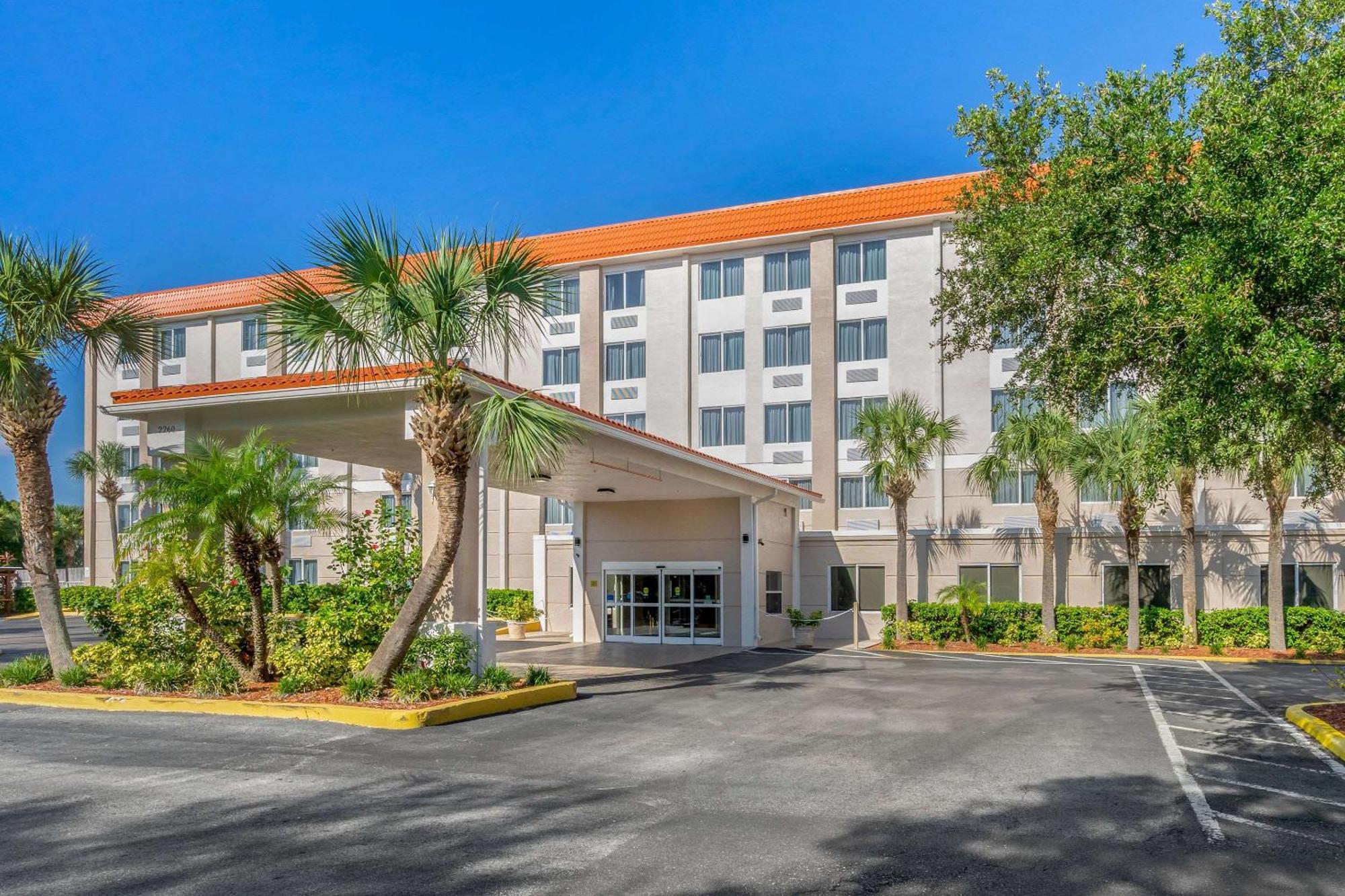 Comfort Inn St Petersburg North Экстерьер фото